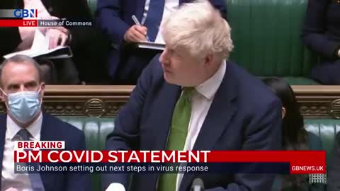 Boris Johnson announces the end of covid vaccine passports and mask requirements in the UK