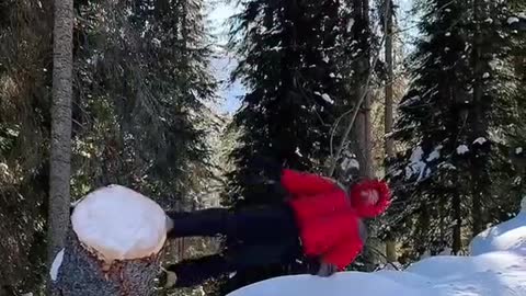 Funny jump man in the snow with the Gowamada sound