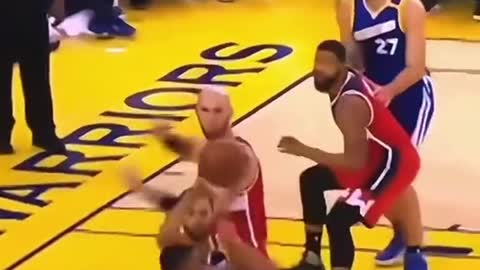 Curry teases Gortat