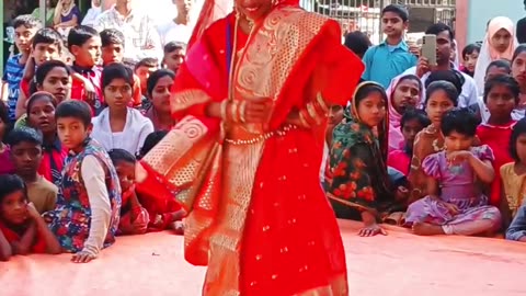 INDIAN LOVELY GIRL'S DANCE