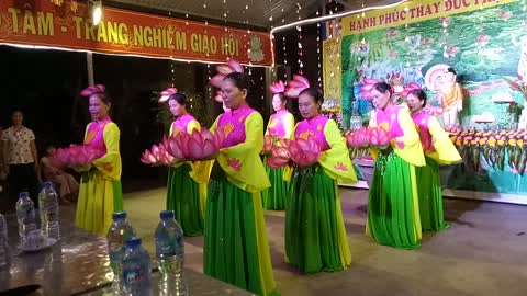 When widows in rural areas perform dance art