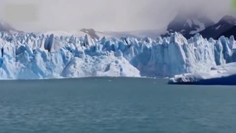 Glacier collapse in Argentine Patagonia