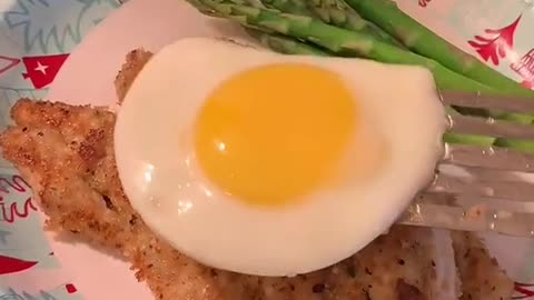 Cooking a First Class Meal in a Hotel Room