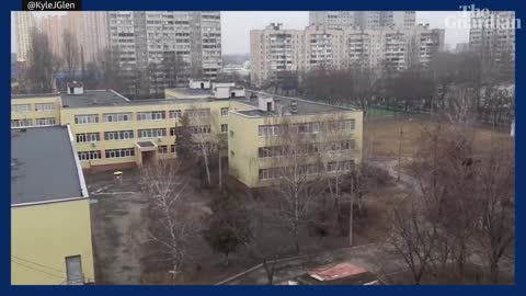 Gun fired heard as russian forces enter northen Kyviv
