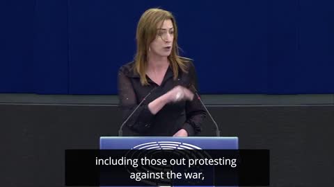 EU politicians: “She’s crazy” Europeans: “She’s a hero”