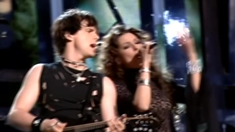 Shania Twain - I'm Gonna Getcha Good! (Live CMA Awards 2002) (Upscaled)