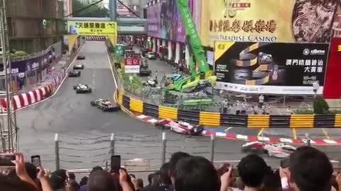 Sophia Flörsch sobrevive a grave accidente en GP de Macao de F3