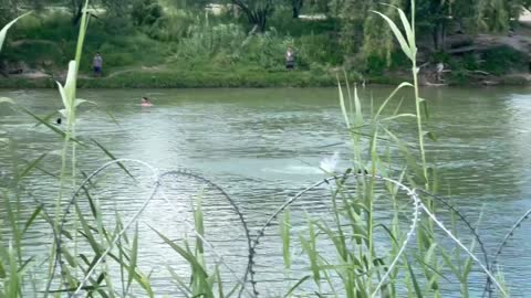 Fox camera catches near DROWNING of boy trying to crossing Rio Grande into TX.