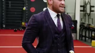 Conor McGregor shoving Michael Chandler in the face during a heated back-and-forth. Thoughts, folks?