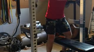 285 x 5 paused squat