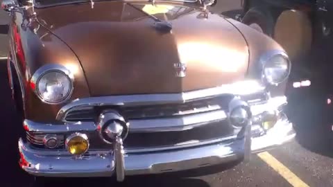 1951 Ford Crestliner