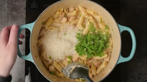 Creamy Garlic Chicken Pasta