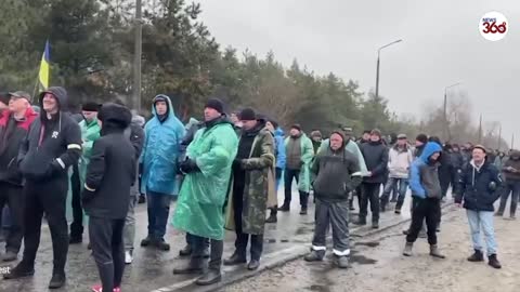 Ukrainians block roads to Russian advance of 'Europe's biggest nuclear plant'