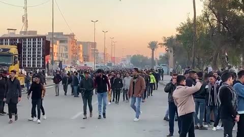 Iraqis gather to commemorate the martyrs of Soleimani and Abu Mahdi in Baghdad's Tahrir Square