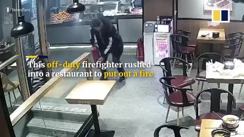 Off-duty firefighter in China rushes