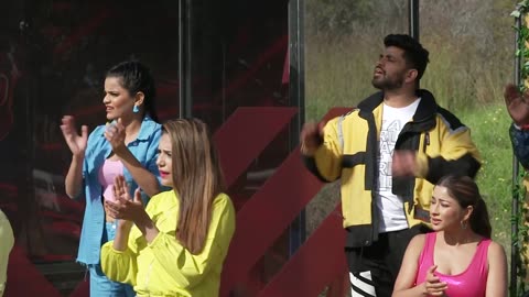 Khatron Ke Khiladi - Season 13 - Daisy Shah shows her prowess in a stunt!