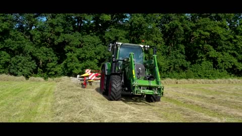 4K | Lisování sena 2022 - Krone Comprima CF 155 XC Plus, Fendt 712 & 313 Vario