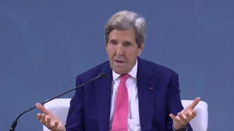 Loud fart sound erupts during John Kerry’s speech at climate panel