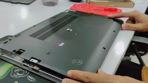 .How to Change Laptop Battery