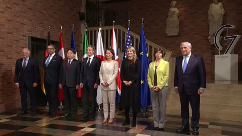 G7 Foreign Ministers pose for group photo