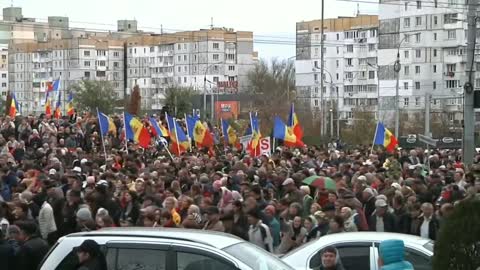 Thousands of Moldovans Take to the Streets of Chișinău in Protest of the EU and NATO They demand the resumption of trade with Russia and the resignation of pro-EU President Maia Sandu.