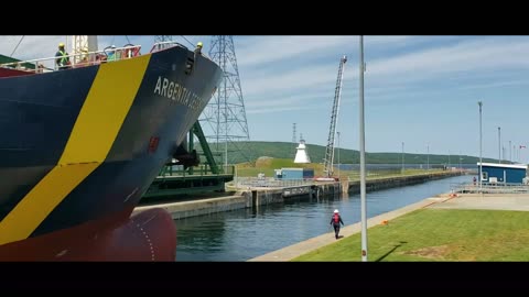 Ship squeezes into the Strait of Canso Canal