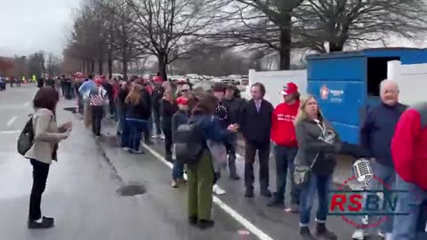 Big Crowds waiting for Trump