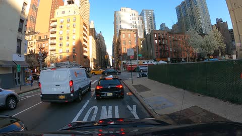 Driving Around Thru 04-12-2022 NYC Manhattan Chelsea 4K (03)