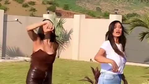 Viral dance videos #shorts #viral #jaani #new #song #hardysandhu #bijli