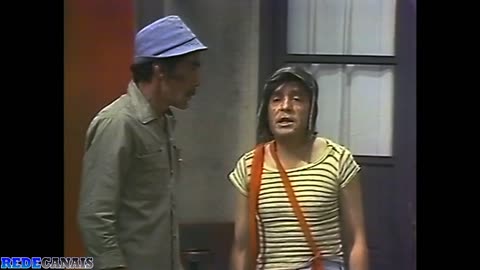 Chaves - 1ª Temporada - Episódio 08 - Como Sujar A Roupa Do Quico / Ajudem Se Uns Aos Outros / À Pro