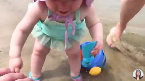 Baby near sea - Funny Video