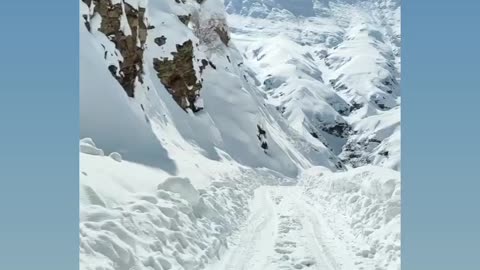 Tha mountain snow at manali