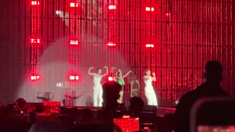 230304 BLACKPINK - SHUT DOWN at BORNPINK IN KUALA LUMPUR