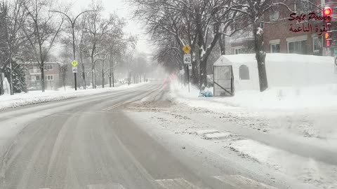 A trip to Sami's shop from the Saint Laurent area 12-28-2022 Snow in Montreal