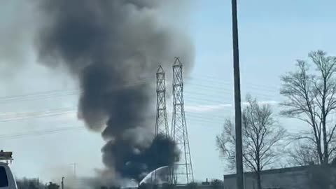 Breaking: NEW footage of Bedford, Ohio metal factory explodes🔥