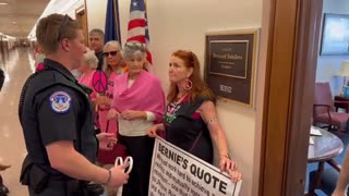 these people are progressives getting arrested by capitol police because they're against the war?