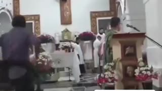 sacerdote agredido