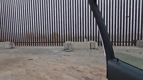 Border Wall UNFINISHED! Migrant CRISIS. Yuma Arizona.