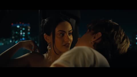 Do Revenge / Kiss Scenes — Drea and Max (Camila Mendes and Austin Abrams)