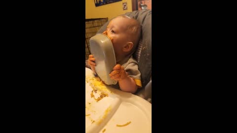 Baby boy gets incredibly messy while eating spaghetti