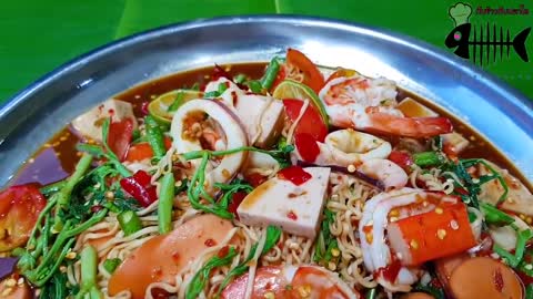 Side dish fish, assorted mom salad, spicy salad instant noodles supreme