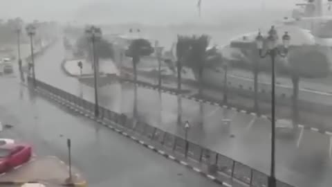 Heavy rain and windstorm in Dubai