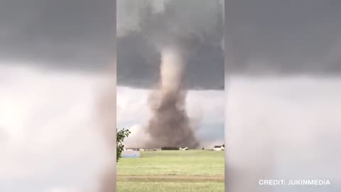 5 Monster Tornadoes Caught On Camera
