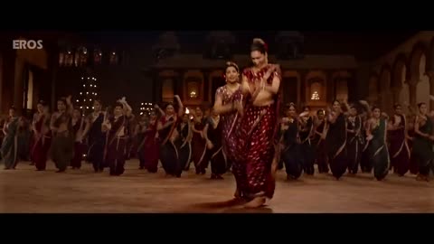 PINGA G PORI PINGA - BAJIRAO MASTANI MOVIE (PRIYANKA CHOPRA, DEEPIKA PADUKON)