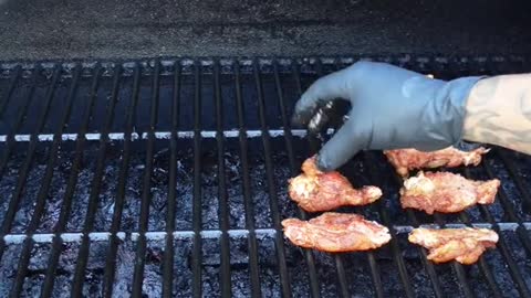 Crispy Skin BBQ Wings #wings #chickenwings #wingwednesday #bbqwings #FomotionalFinds