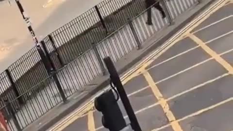 Police chase down a skateboarder in mile end_2