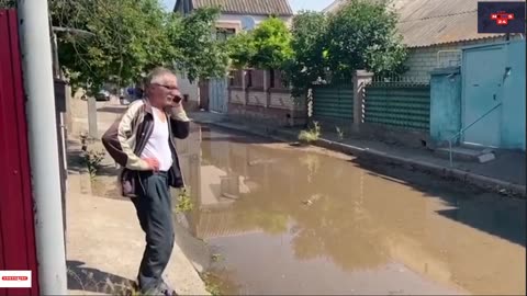 Floodwaters reach Kherson houses and streets after major dam destroyed