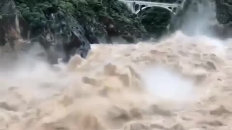 🐻🌊Yellow River, China