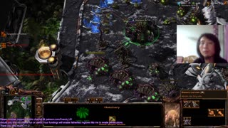starcraft2 zerg v a random player(zerg)a narrow victory thanks to my nydus worm+lots of queens.