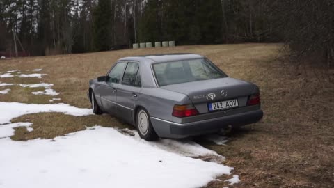 Mercedes-Benz W124 Stuck i SNOW